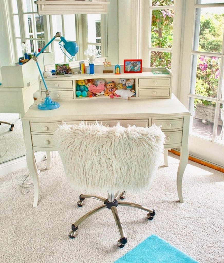 Style Pairing with whites & Brights